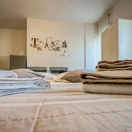 2 Matrimoniali - 2 Bagni - Self Check-in Affittacamere Torino