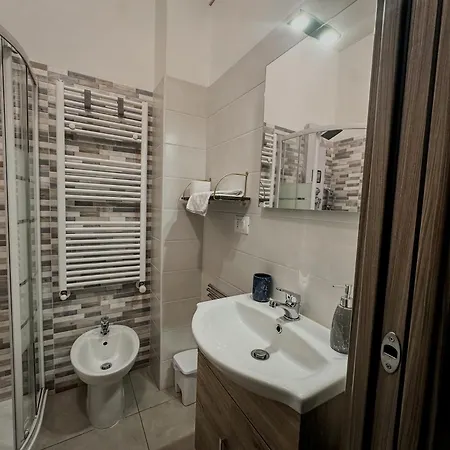 Velvet Suite - Garage Privato - Metro Dante 4* Torino