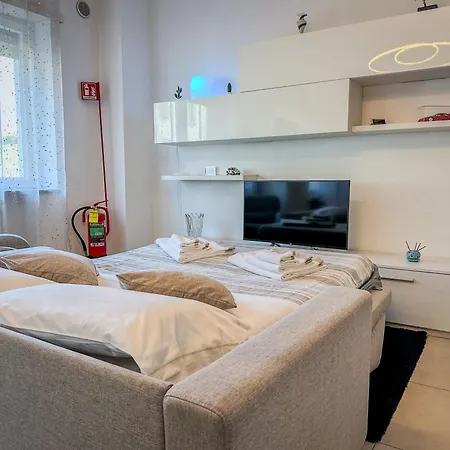 2 Matrimoniali - 2 Bagni - Self Check-in Torino