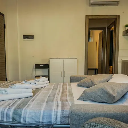 Vendégház Velvet Suite - Garage Privato - Metro Dante 4*
