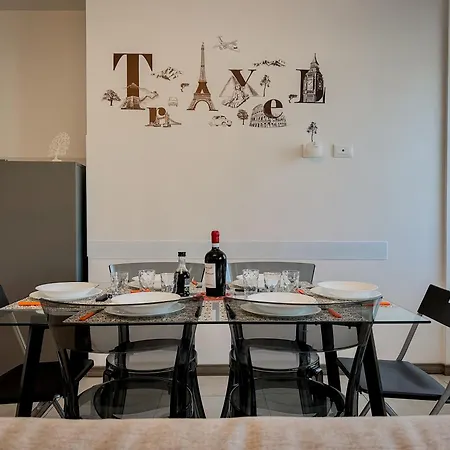 Velvet Suite - Garage Privato - Metro Dante Vendégház