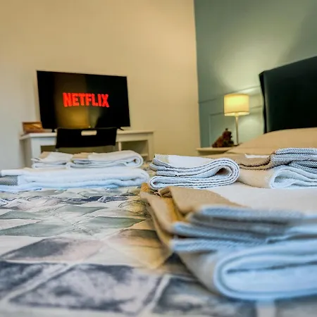 2 Matrimoniali - 2 Bagni - Self Check-in Pensionat 4*