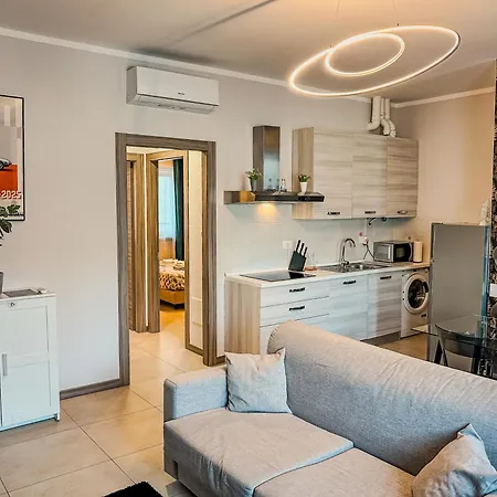 Velvet - Garage Privato - Metro Dante 4*